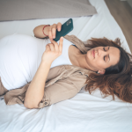 5 Reasons why you need more connection than social media can provide as a HSP in your freebirth pregnancy